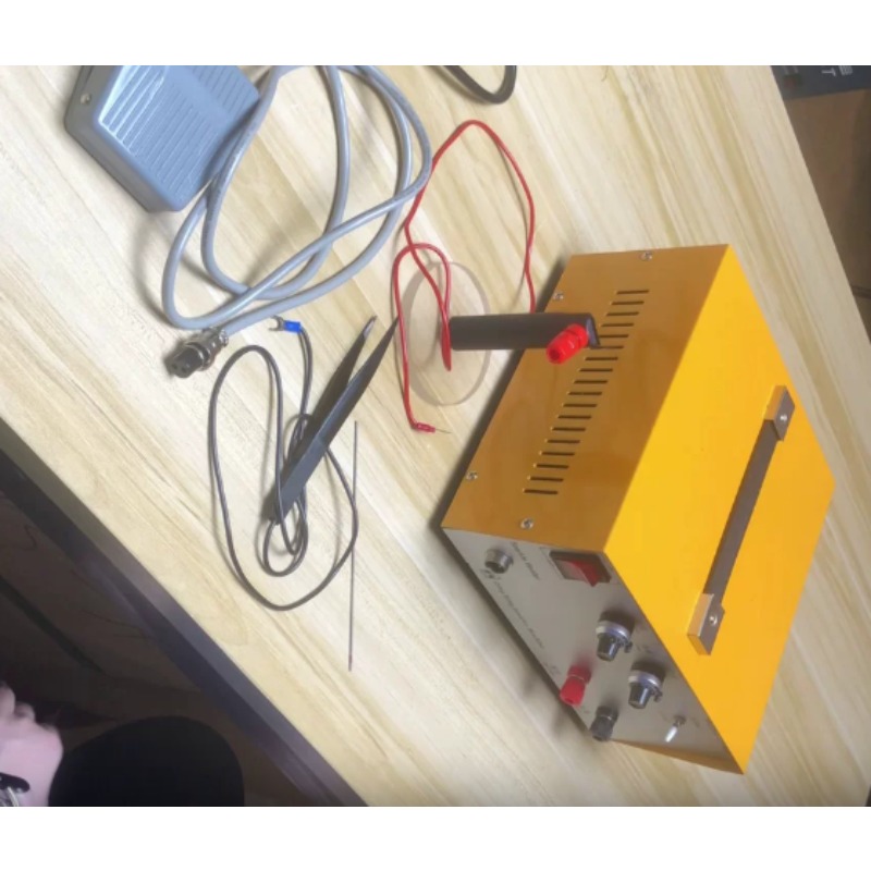 Laser Soldering Machine Handheld - 100A puntlasapparaat, draagbaar, klein lasapparaat voor